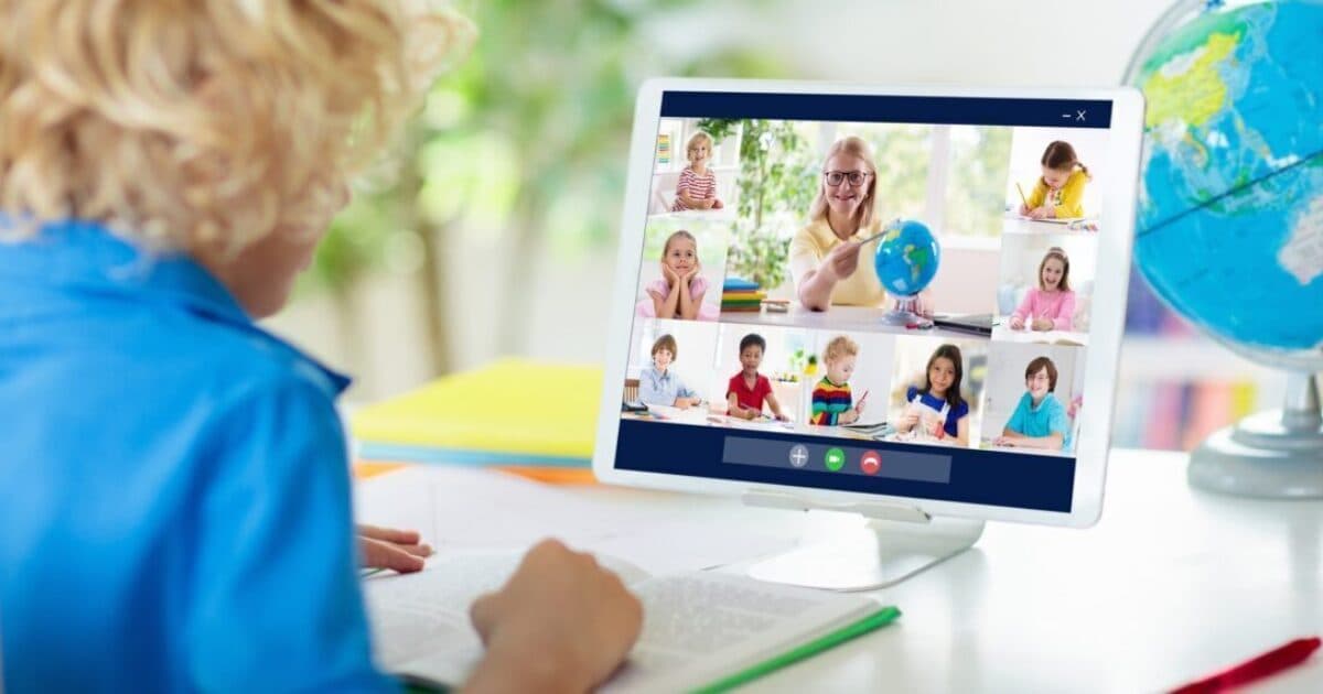 Digital distance education: a webinar for parents