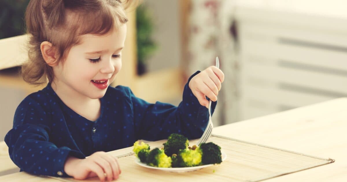 Children who know more about vegetables like vegetables better
