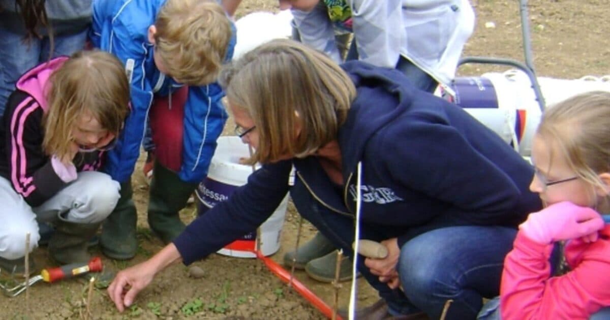 One-year pilot with three regional school gardening coordinators