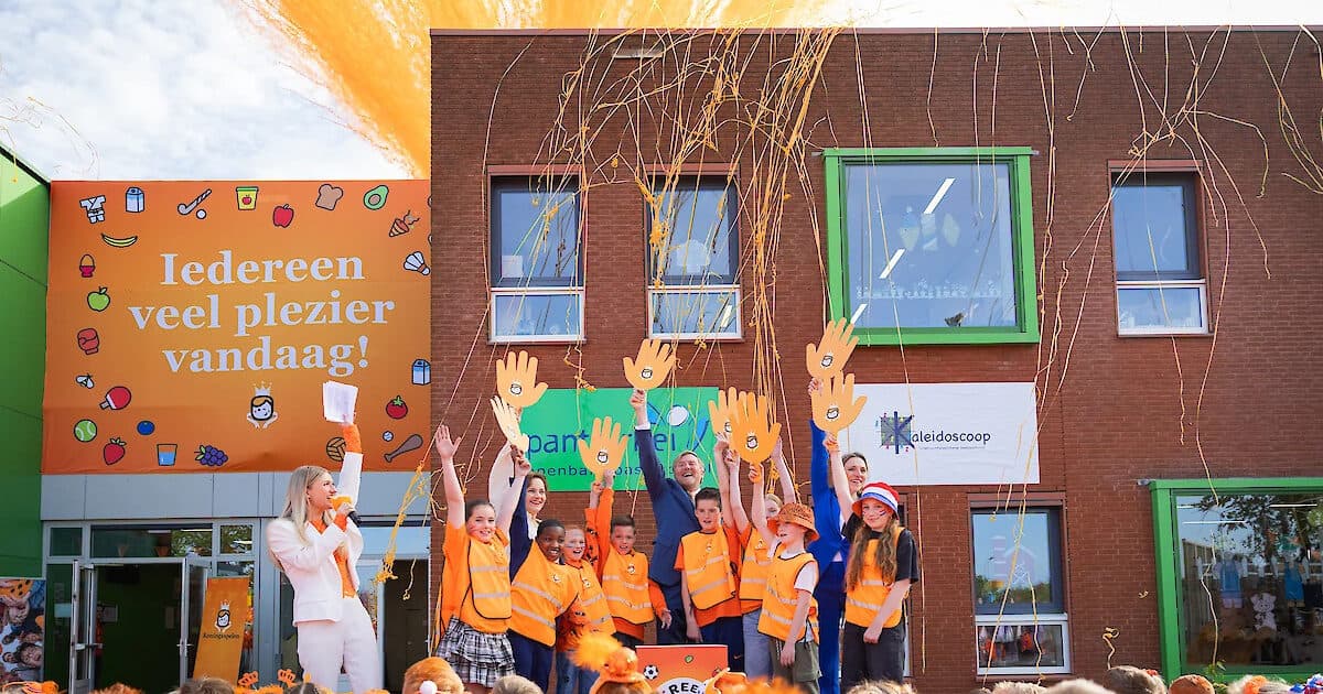 King gives starting signal for King's Games in Zeewolde