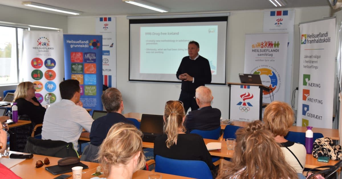 Dutch parents tolerant of young people's alcohol use