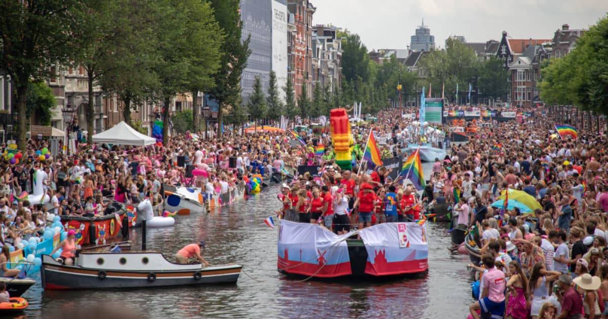 School class sails through Amsterdam’s Pride canals