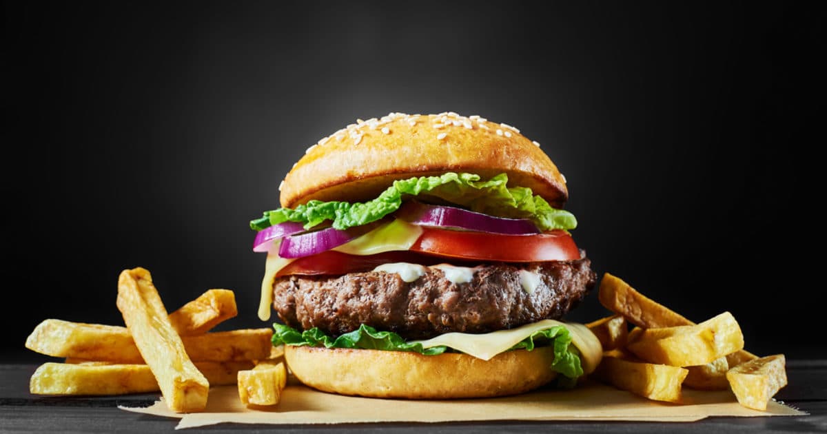 Nutrition Centre, JOGG and Foodwatch call for a ban on the sale of unhealthy food near schools