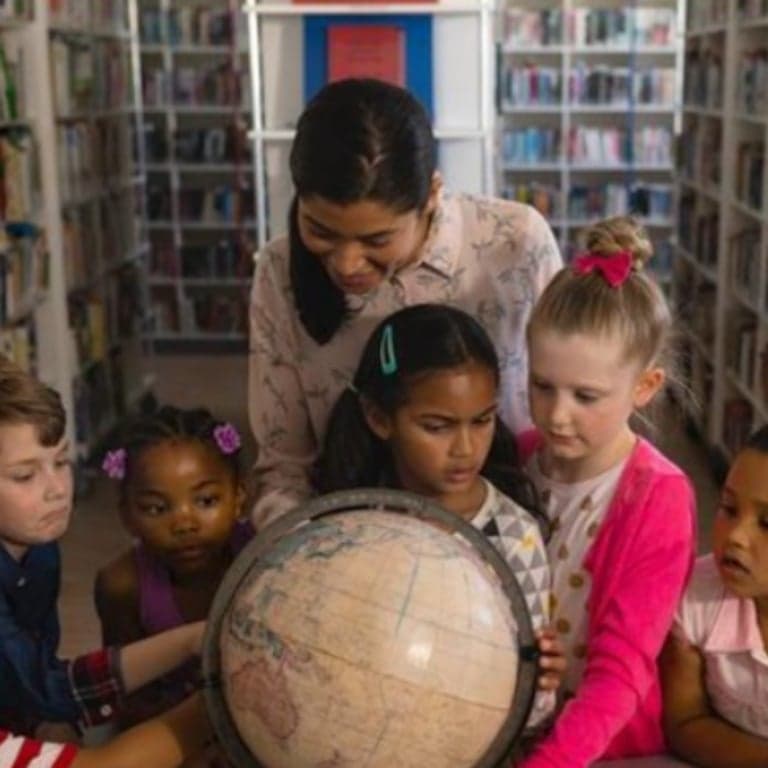 Elementary school Lesson Idea | Place as a Mirror of Self and Community