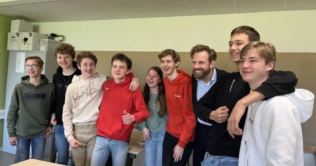 Students from Revius Lyceum talk to minister about relationships and sexuality