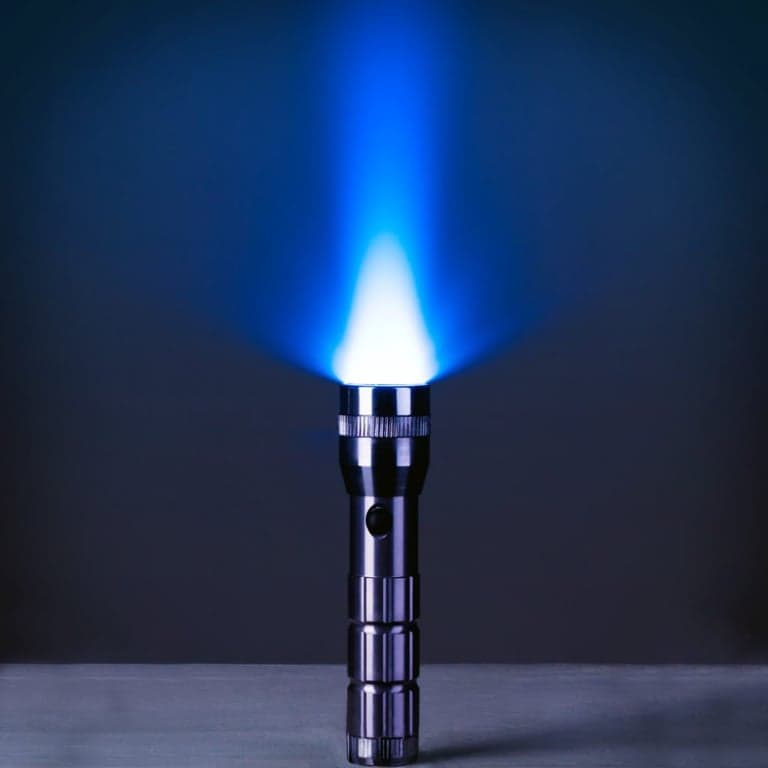 Elementary school Lesson Idea | Flashlights and Batteries