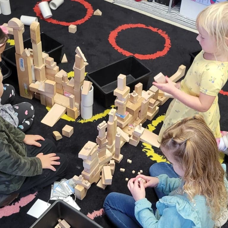 Elementary school Course | Play Workshop Course