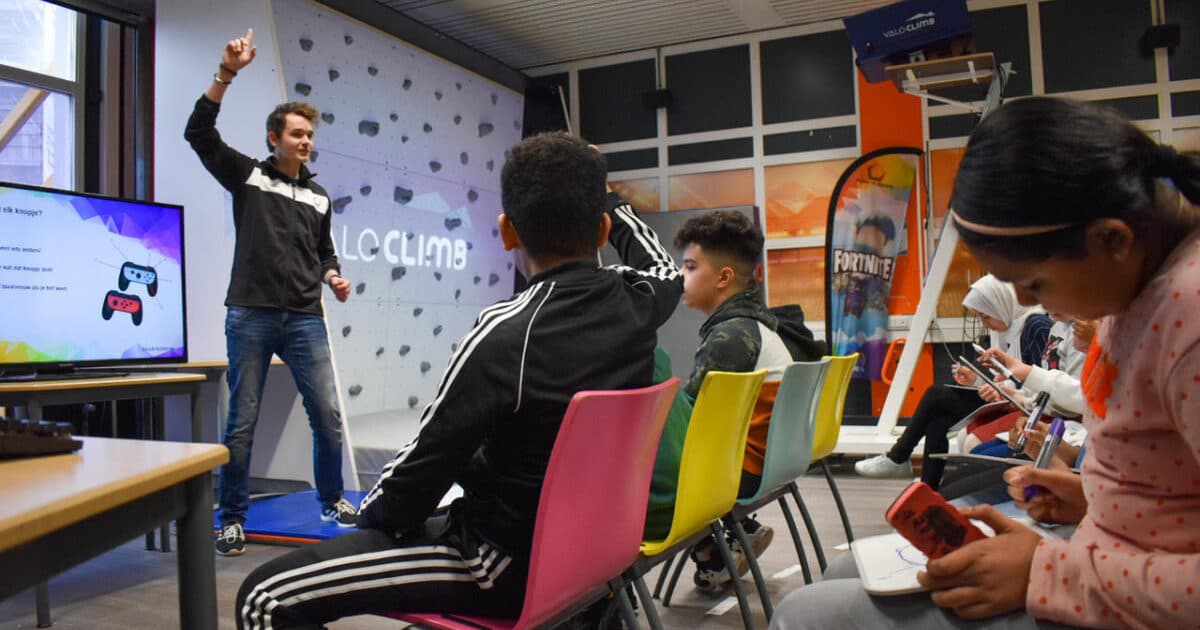 New teaching package combines gaming and esports with a healthy lifestyle