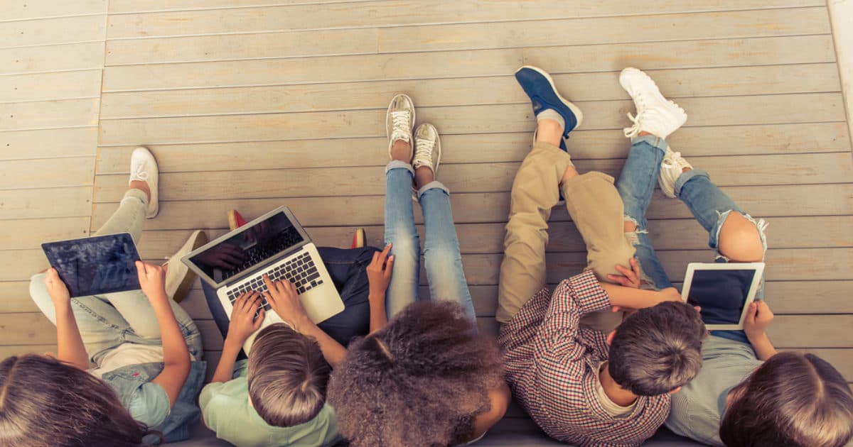 Dutch parents are becoming increasingly better at guiding their teenagers online