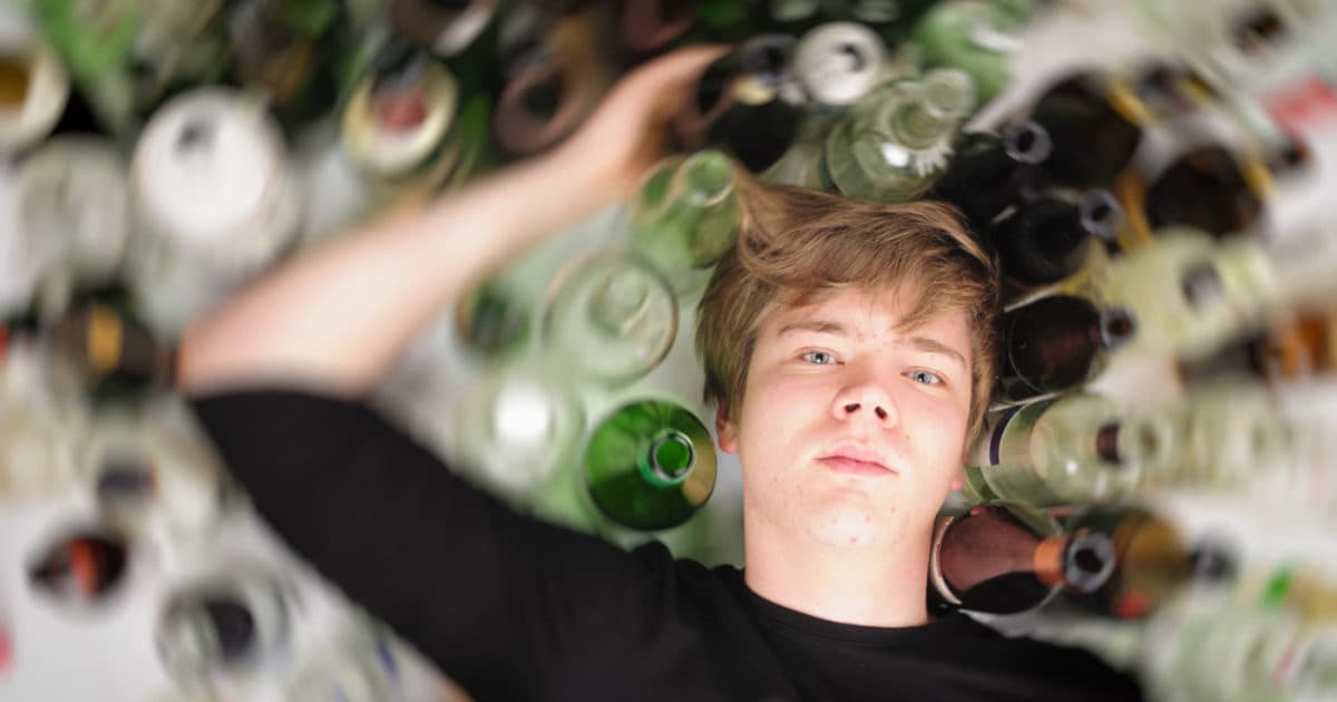Approach to alcohol misuse should focus more on high-risk young people