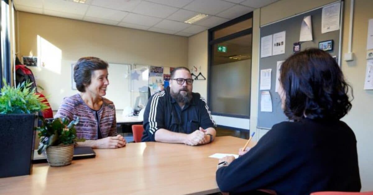 Free online peer consultation: Well-being at School