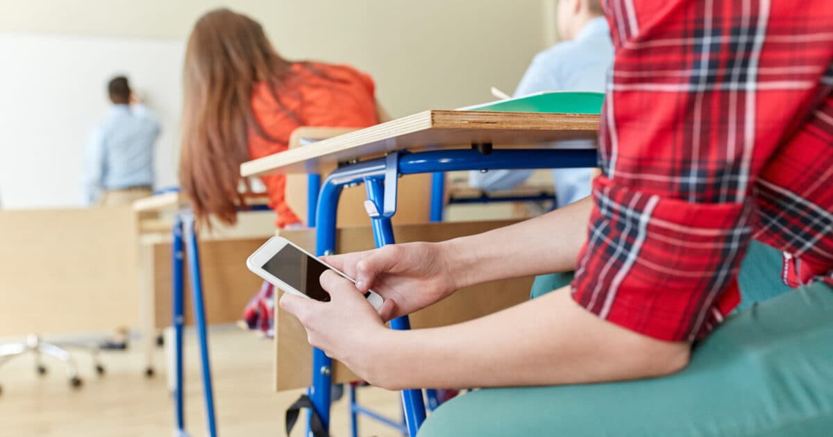 Mobile phone disrupts young people’s concentration and sleep