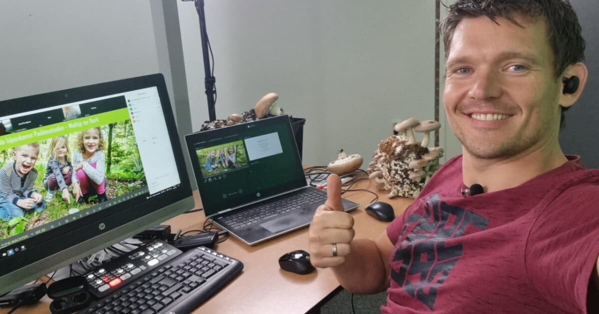 Teacher gives online nature lesson on edible mushrooms to 1,500 schoolchildren