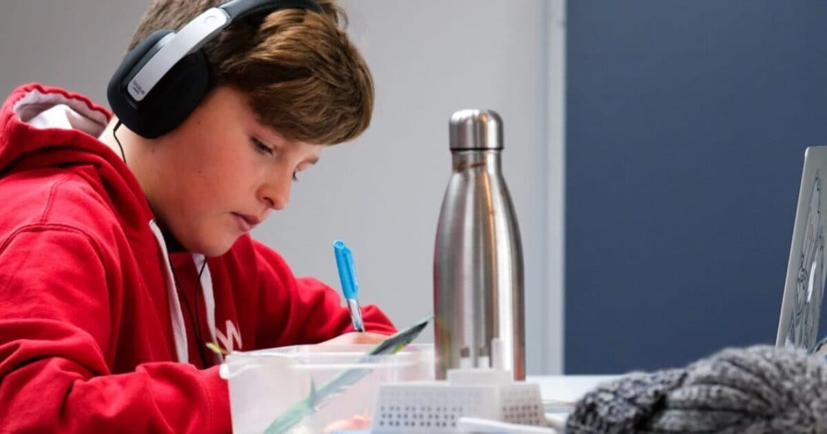 2,860 homeschooled children to attend school after all