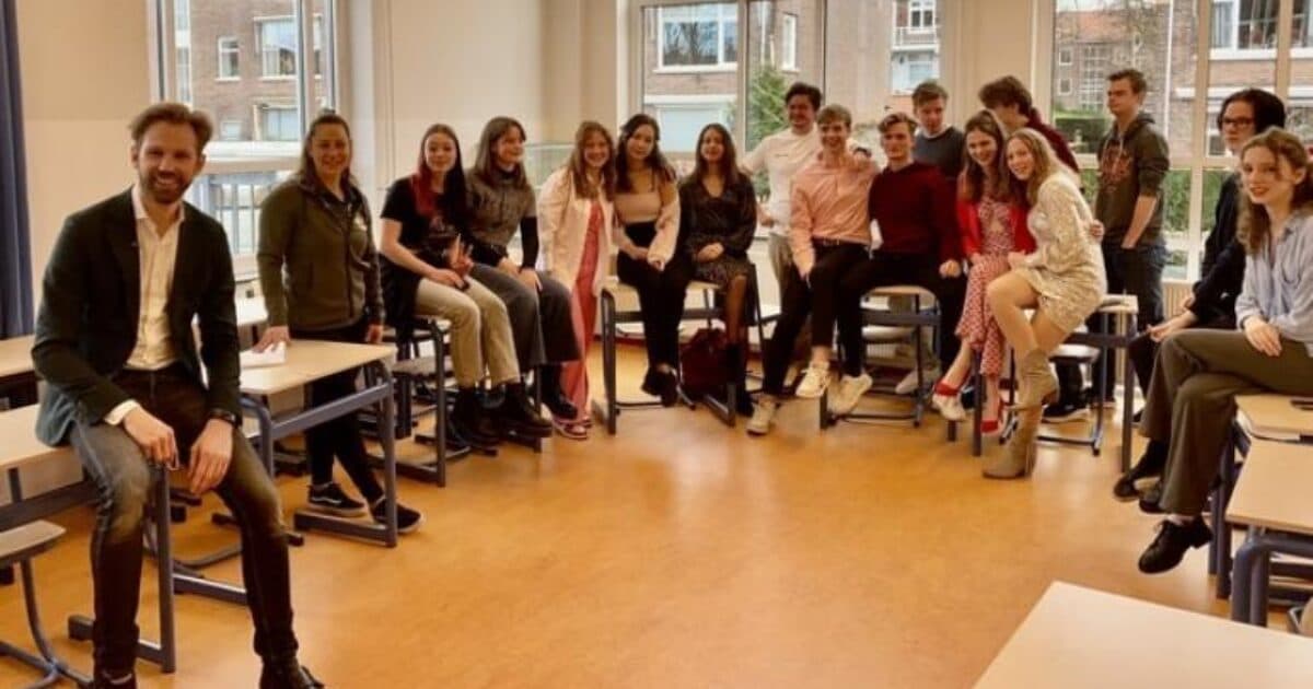 Minister Wiersma visits Healthy School Novum