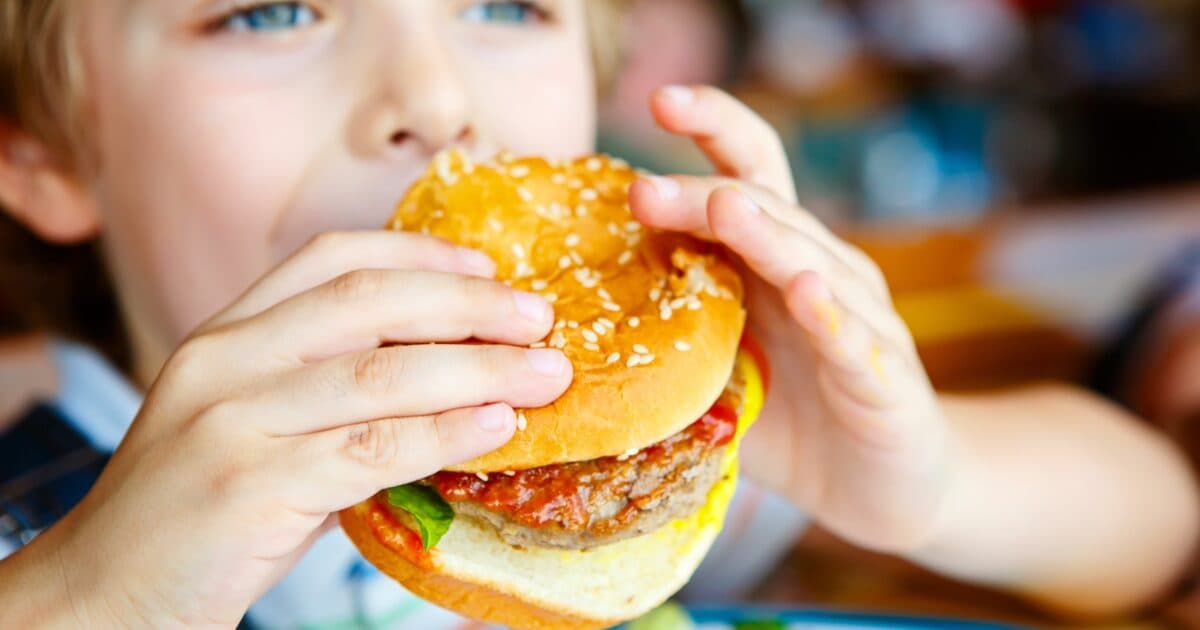 Municipalities may ban snack bars and fast-food restaurants near schools